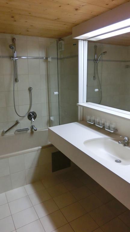 レッヒHaus Gstueatアパートメント 部屋 写真