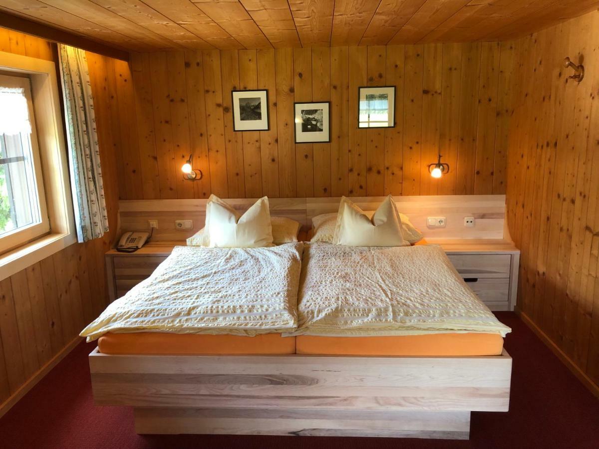 レッヒHaus Gstueatアパートメント エクステリア 写真